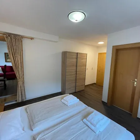 Apartment Haus Monika *